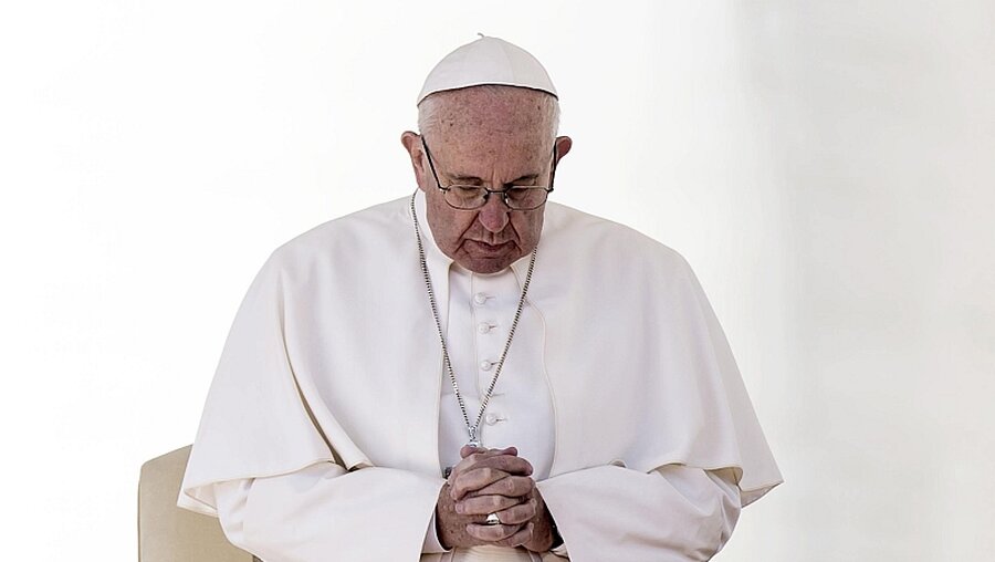Papst Franziskus bewegt der Missbrauchsskandal in Chile / © Angelo Carconi (dpa)