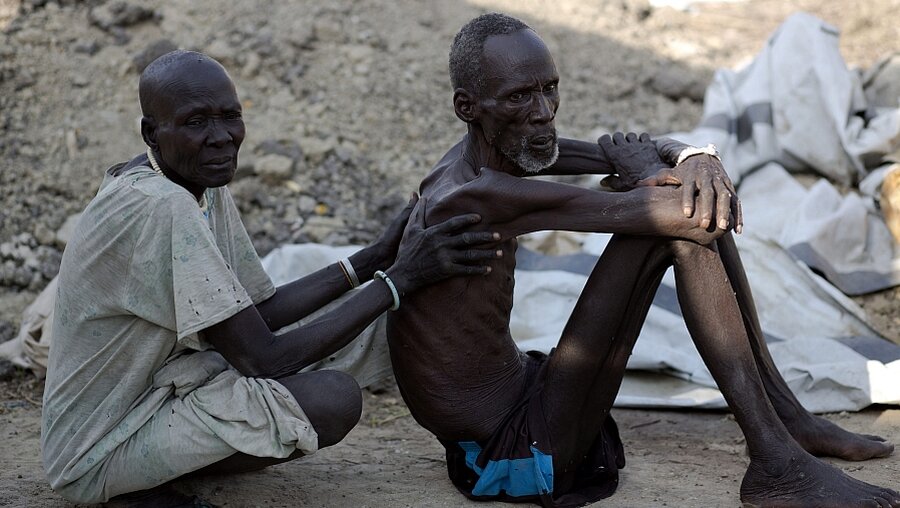 Menschen hungern im Südsudan (dpa)