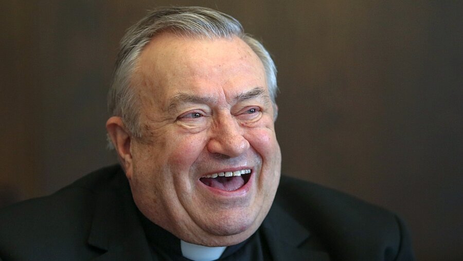  Kardinal Karl Lehmann lacht gerne / © Fredrik von Erichsen (dpa)
