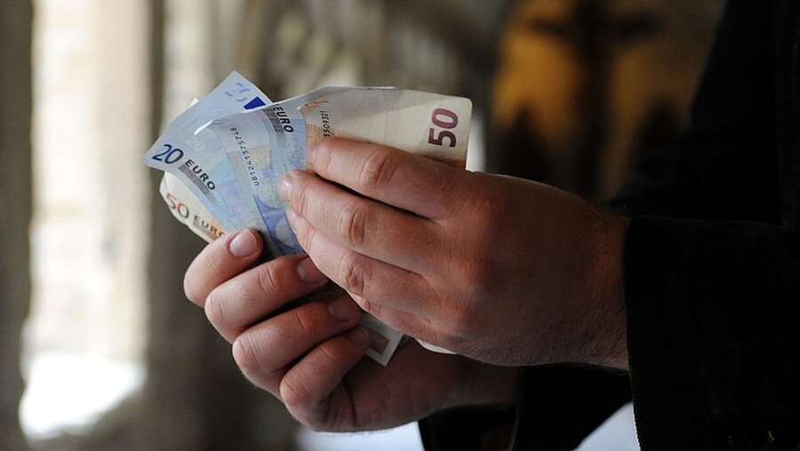 Missbrauch: Bischöfe einigen sich auf Regeln zu Schmerzensgeld / © Harald Oppitz (KNA)