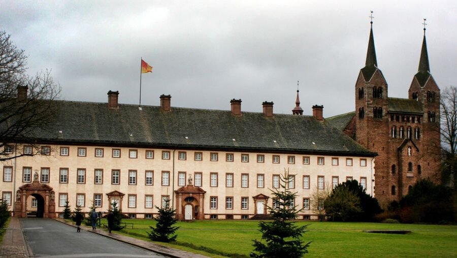 Das Kloster Corvey in Höxter (dpa)