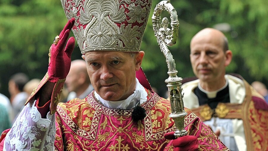 Bischof Bernard Fellay, Generaloberer der Piusbruderschaft / © Katharina Ebel (KNA)
