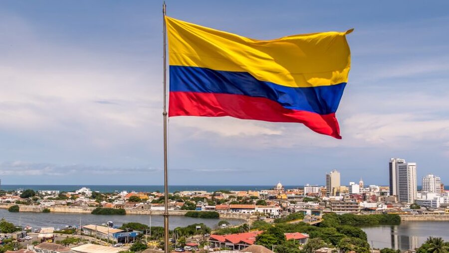Kolumbianische Flagge / © Diego Grandi (shutterstock)