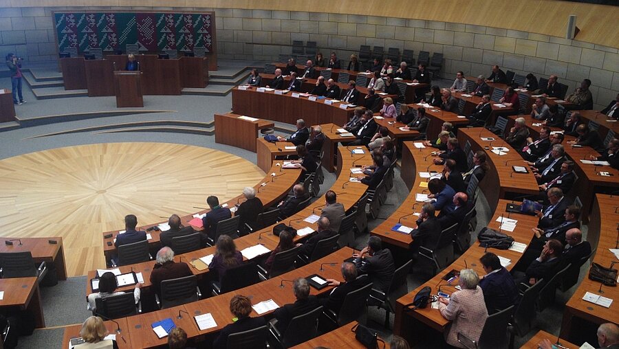 Symposium im NRW-Landtag  (DR)