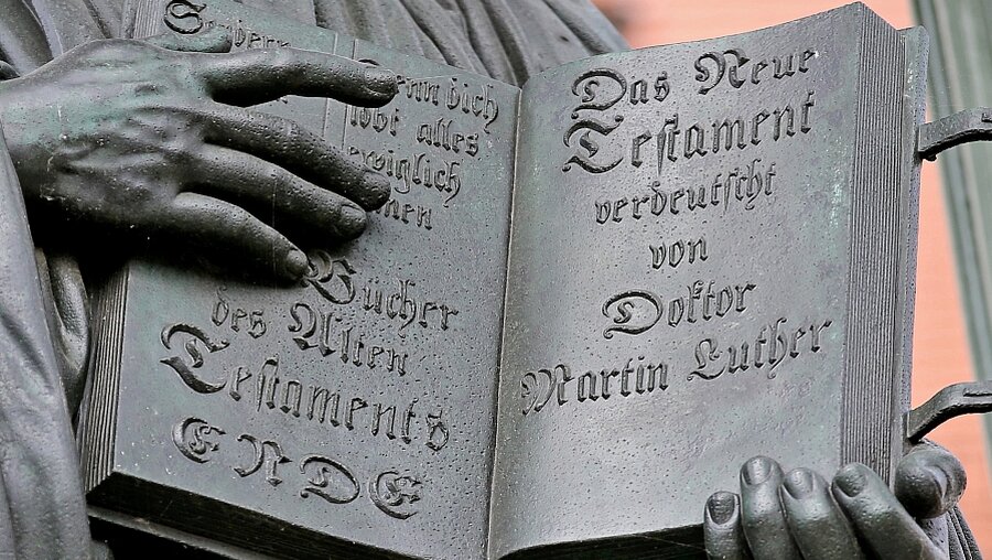 Luther-Denkmal in Wittenberg (dpa)