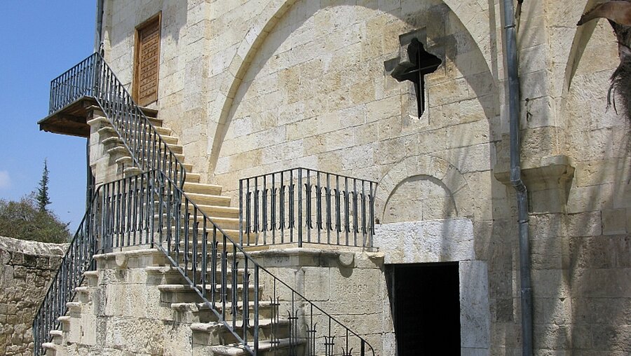 Seiteneingang der Kirche St. Paul in Tarsus (Archivfoto vom 17.06.2008) / © Carsten Hoffmann (dpa)