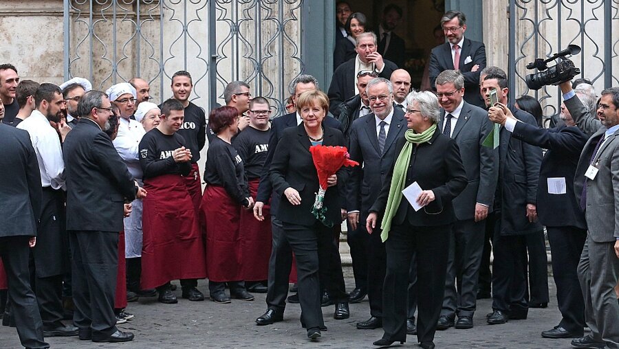 Merkel besucht die Gemeinschaft Sant Egidio / © Alessandro Di Meo (dpa)