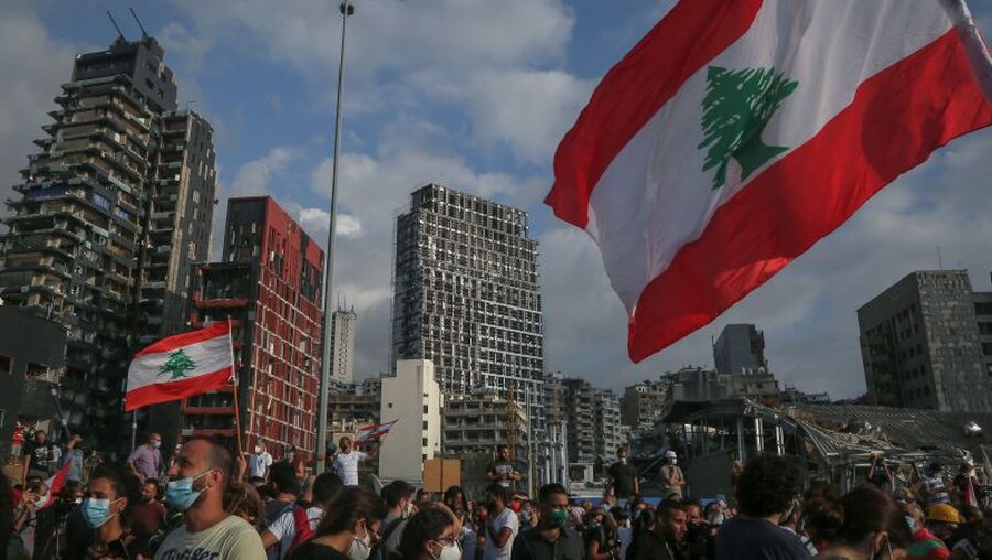 Nach der schweren Explosion in Beirut - Proteste / © Marwan Naamani (dpa)