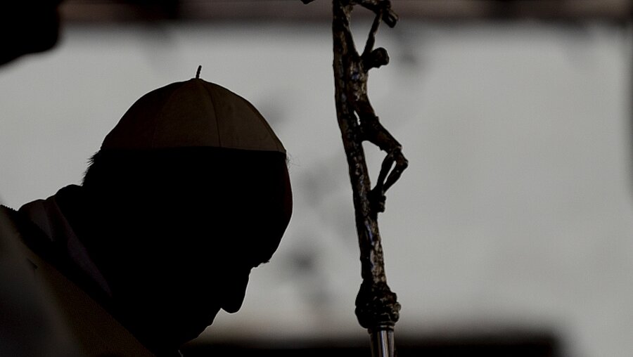 Papst Franziskus in Camerino / © Gregorio Borgia (dpa)