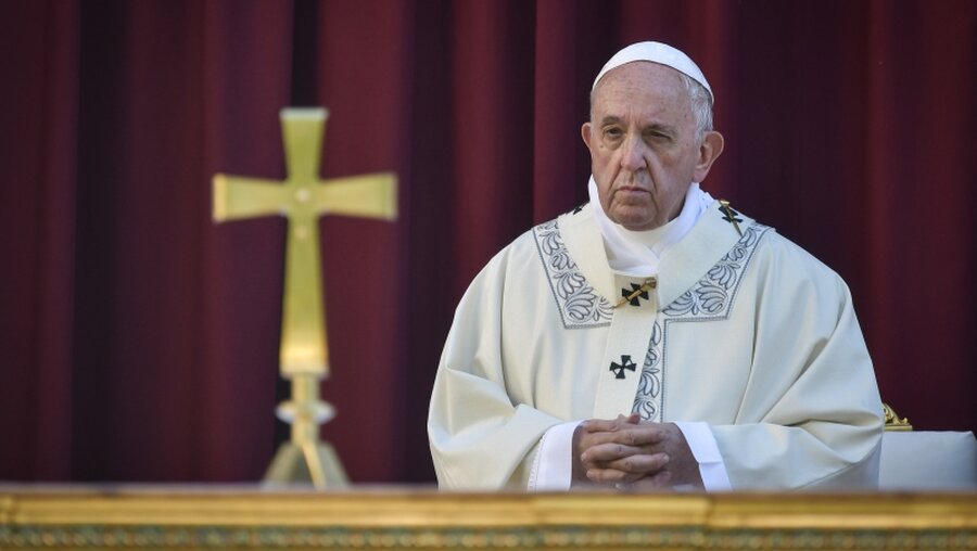 Papst Franziskus feiert eine Messe zu Fronleichnam (Archiv) / © Cristian Gennari (KNA)