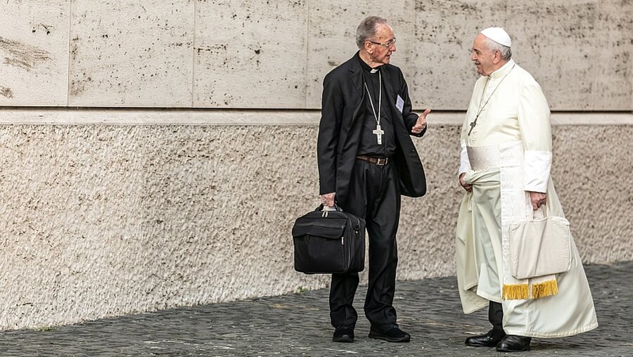 Papst Franziskus und Kardinal Claudio Hummes / © Stefano Dal Pozzolo (KNA)