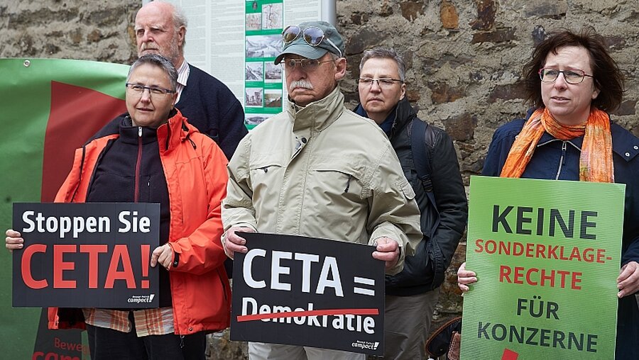 Demonstration gegen CETA-Abkommen / © Thomas Frey (dpa)