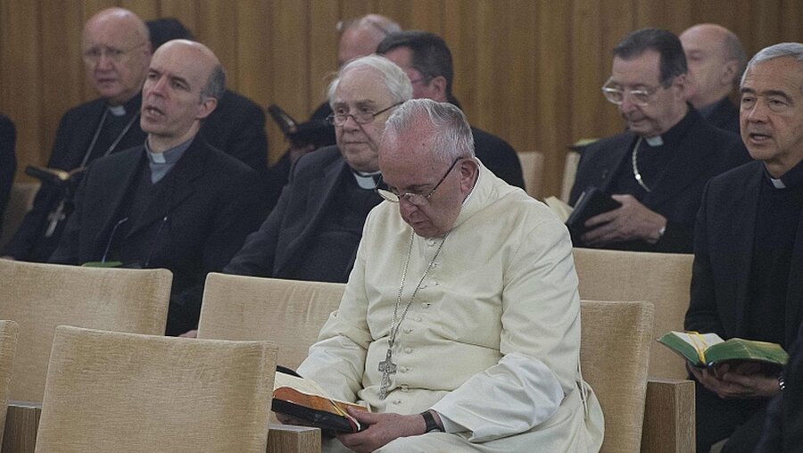 Fastenexerzitien mit Papst Franziskus / © Osservatore Romano/Handout (dpa)