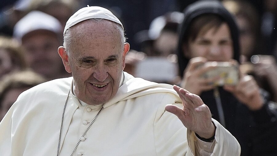 Papst Franziskus / © Angelo Carconi (dpa)