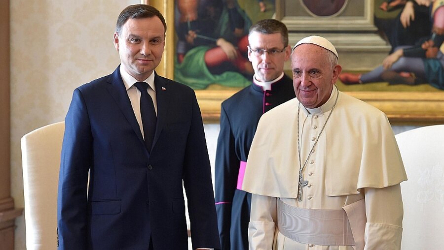Franziskus empfängt den polnischen Präsidenten Andrzej Duda / © Ettore Ferrari (dpa)