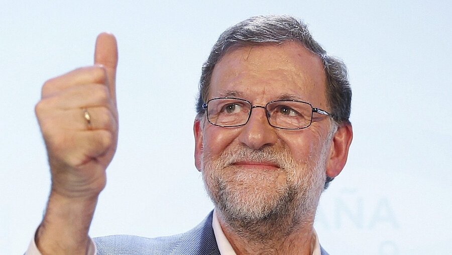 Spaniens geschäftsführender Ministerpräsident Mariano Rajoy / © Andreu Dalmau (dpa)