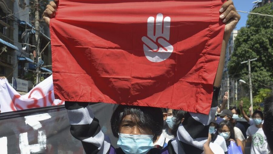 Protest gegen Militärjunta in Myanmar / © Uncredited/AP (dpa)