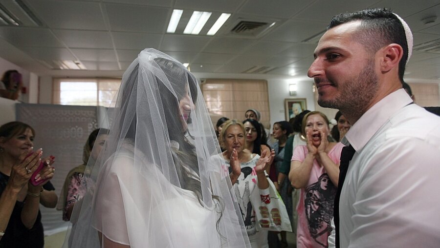 Jüdische Hochzeit / © Atef Safadi (dpa)
