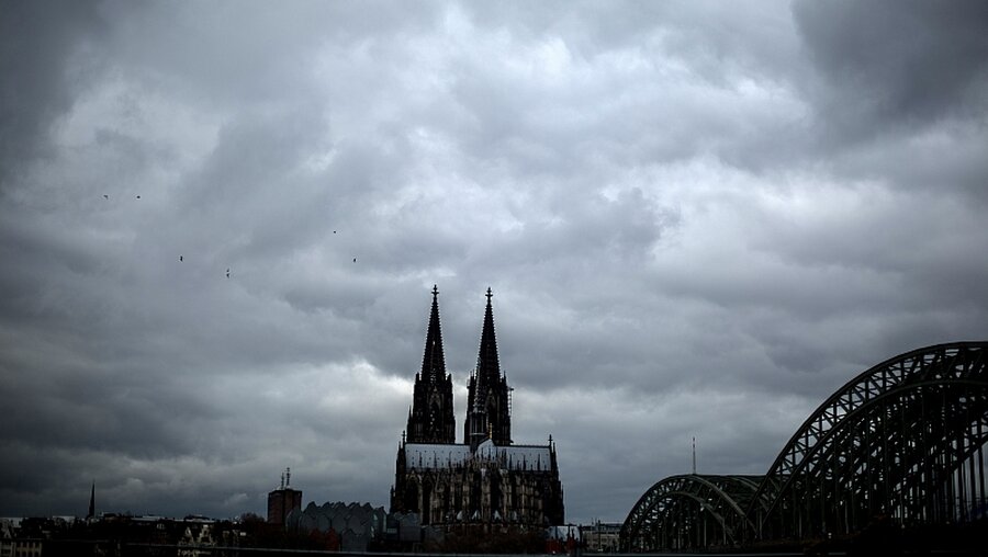 Wie geht es im Erzbistum Köln weiter? / © Maja Hitij (dpa)
