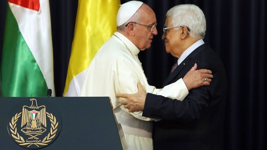 Papst Franziskus und Mahmud Abbas (dpa)