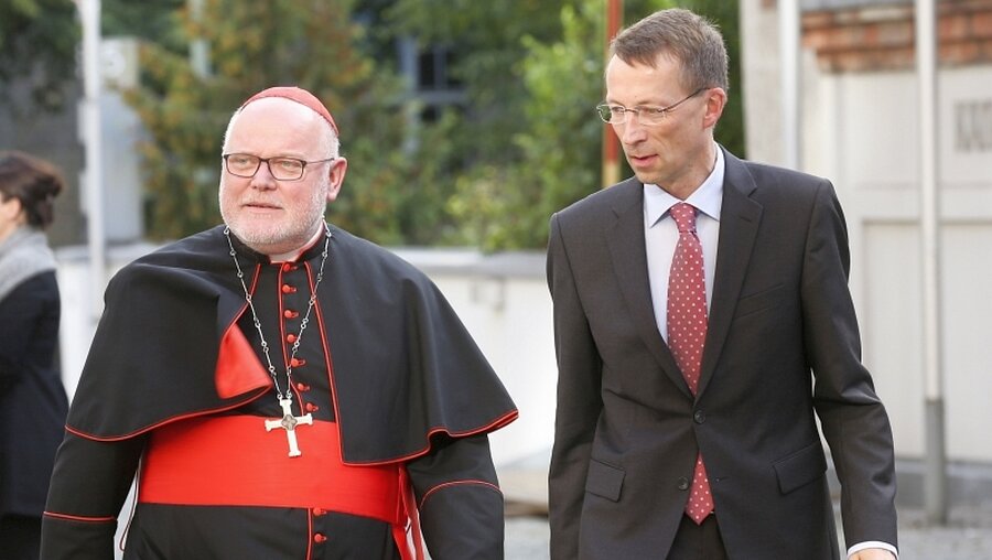 Kardinal Marx und Sprecher Kopp (KNA)