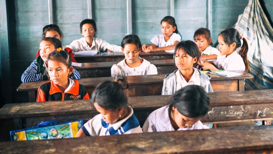 Schule in Kambodscha / © alionabirukova (shutterstock)