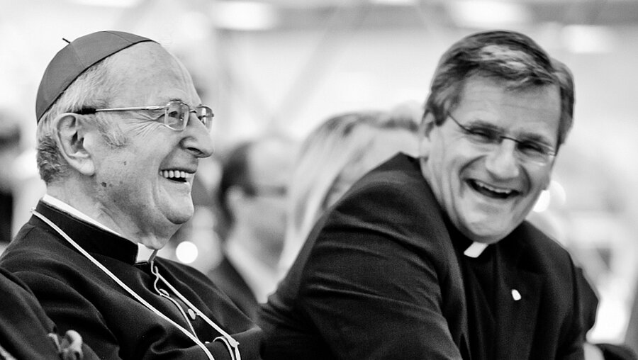 Weihbischof Schwaderlapp mit Kardinal Meisner / © domradio.de (DR)