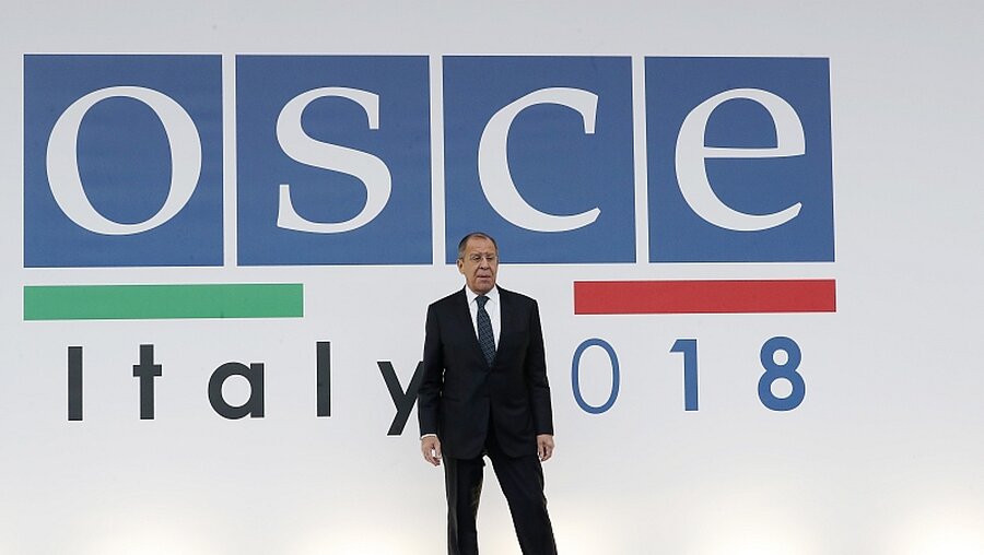 Sergej Lawrow, Außenminister von Russland, beim OSZE-Treffen in Mailand  / © Antonio Calanni (dpa)