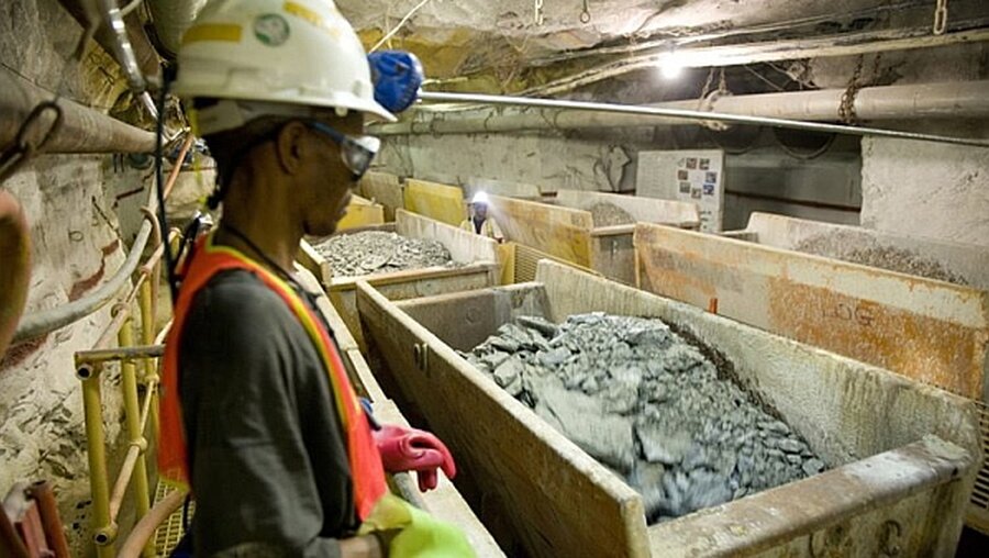 Goldmine in Südafrika / © Harmony Mines / Philip Mostert (dpa)