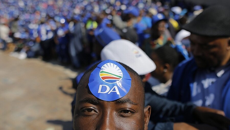 Wahlen in Südafrika / © Kim Ludbrook (dpa)