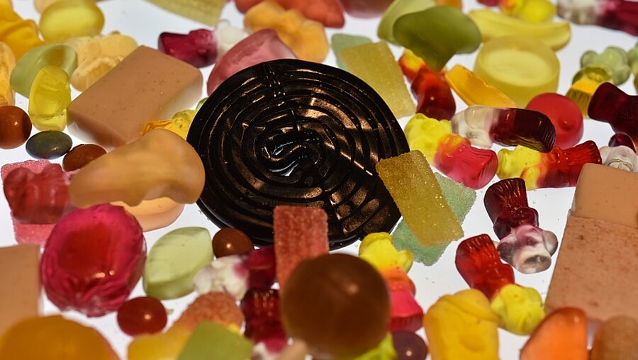 Wer fastet, verzichtet oft auf Süßigkeiten / © Elisabeth Schomaker (KNA)