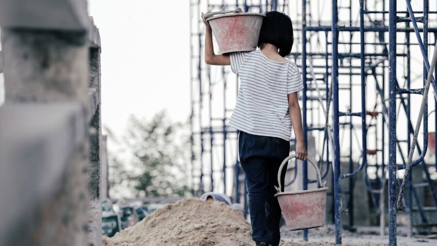 Symbolbild Kinderarbeit / © JETACOM AUTOFOCUS (shutterstock)