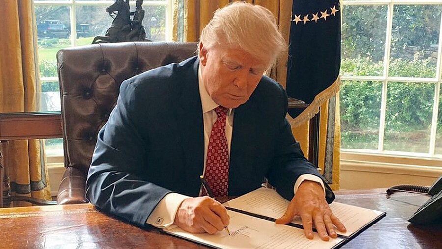 Donald Trump scheitert mit Einreise-Dekret / © Casa Blanca (dpa)