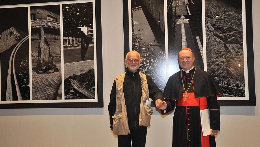 Der Vatikan auf der Biennale 2013 (dpa)