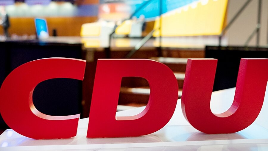 CDU-Logo / © Peter Steffen (dpa)