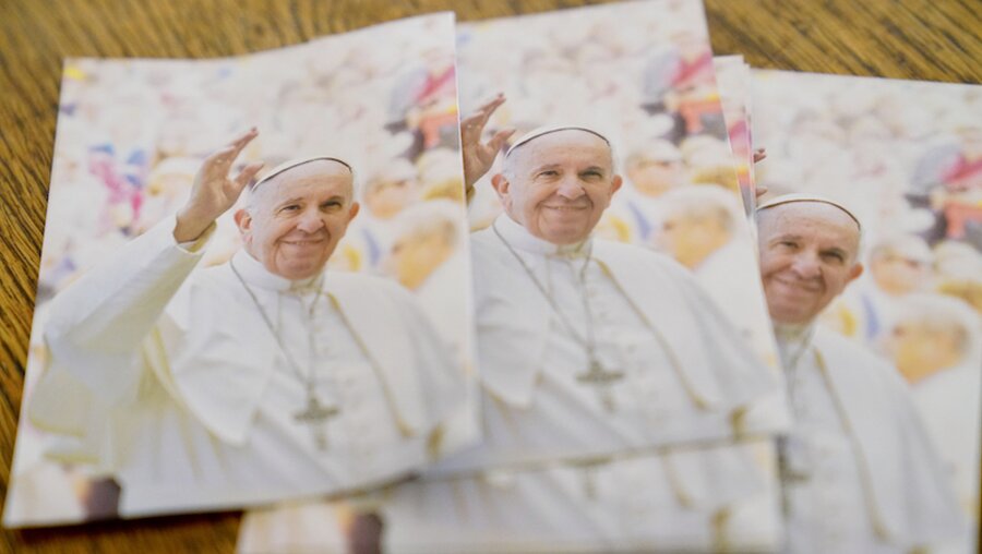 Vorfreude auf den Papst: Vom 22. bis 25. September besucht Franziskus das Baltikum.  / © Marion Sendker (DR)