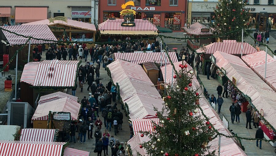 CSU: "Christkindlmarkt" statt "Winterfest" / © Armin Weigel (dpa)