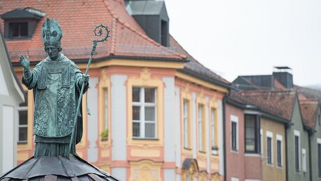 Willibaldsbrunnen an der Katholischen Universität Eichstätt-Ingolstadt / © Sebastian Widmann (KNA)