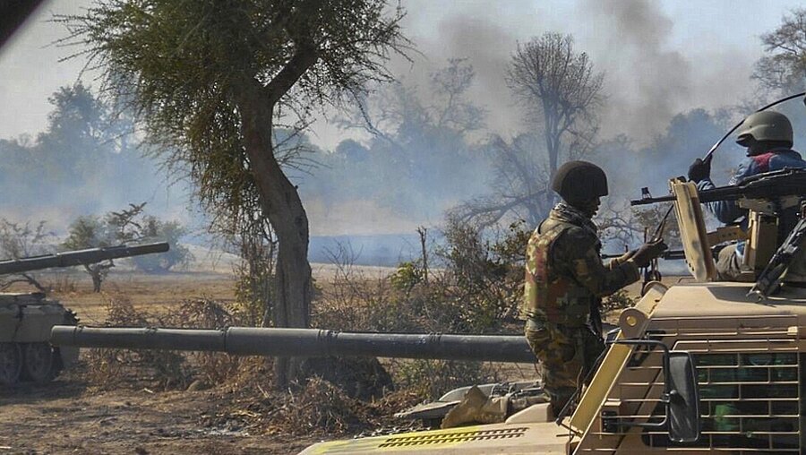Nigerianische Armee im Kampf gegen Boko Haram (dpa)