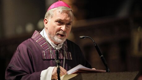 Bischof Gregor Maria Hanke während einer Predigt / © Markus Nowak (KNA)