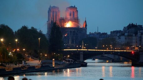 Dachstuhl in Flammen: Kathedrale Notre Dame in Paris / © Charles Platiau (Reuters)