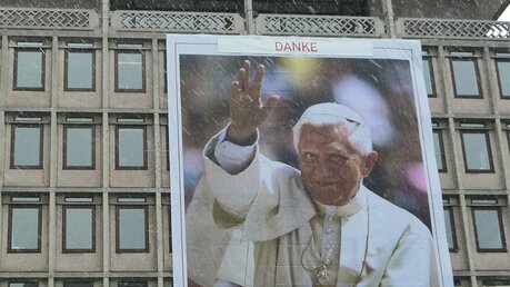 Kölner Domforum – Danke Papst Benedikt XVI. (DR)