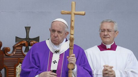 Papst Franziskus feiert eine Messe in Floriana (Malta) / © Paul Haring (KNA)