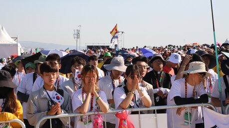 Koreanische Weltjugendtagsbesucher bei der Abschlussmesse  / © Elena Hong (DR)