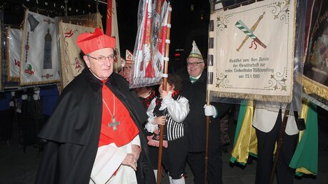 Der Kardinal und die Karnevalisten 10 / © Boecker