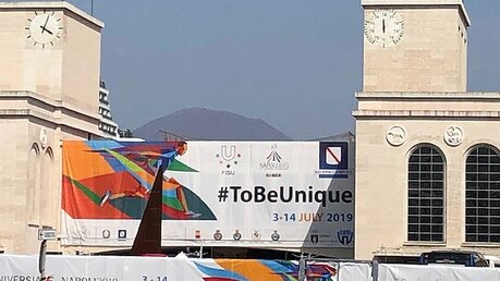 Die 30. Sommer-Universiade findet unter dem Motto "To Be Unique" – "Einzigartig sein" in Neapel statt. / © Elisabeth Keilmann (adh)