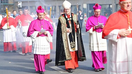 Kardinal Woelki leitete die Prozession / © Nikolas Ottersbach (DR)