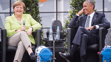 Merkel und Obama am Brandenburger Tor / © Sophia Kembowski (dpa)