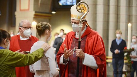 Kardinal Woelki liegt die persönliche Begegnung am Herzen. / © Beatrice Tomasetti (DR)