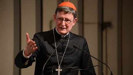 Kardinal Woelki spricht ein Wort des Dankes / © Beatrice Tomasetti (DR)